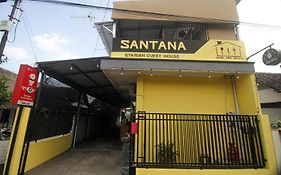 Capital O 2258 Santana Syariah Guest House
